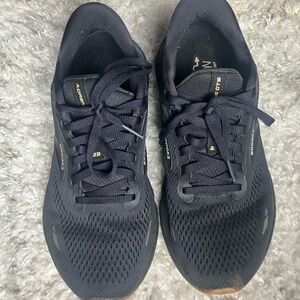 Brooks Womens Adrenaline GTS 23 1203811B020 Black Running Shoes Sneakers Sz 9.5
